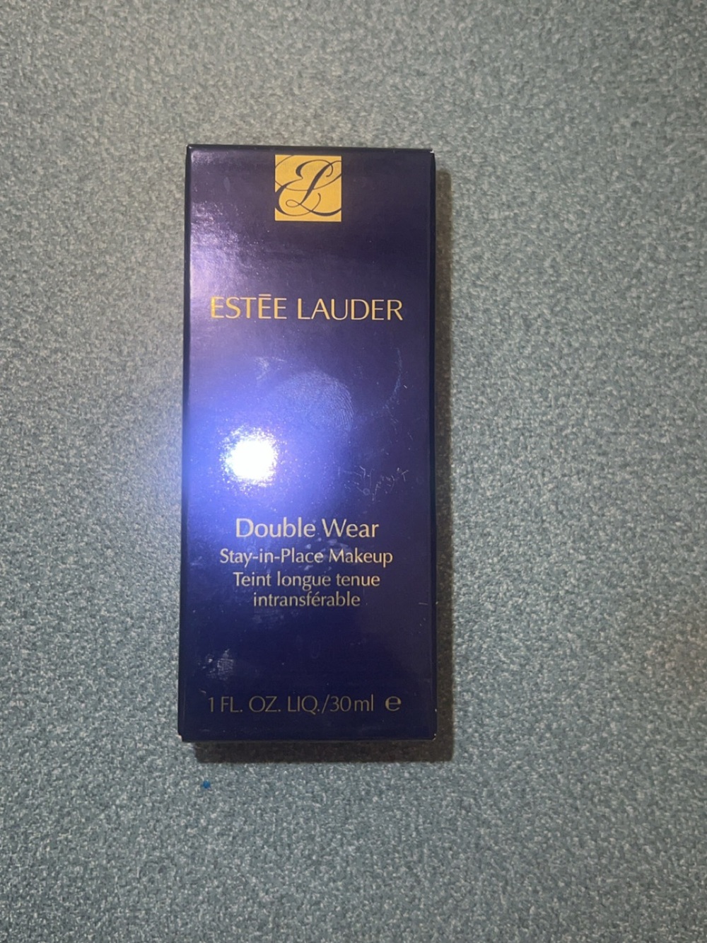Brand OG formula Estée Lauder Double Wear -shade pebble